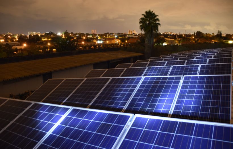 can solar panels work at night